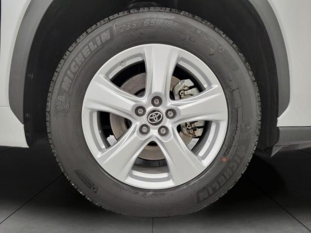 2023 Toyota Highlander L FWD