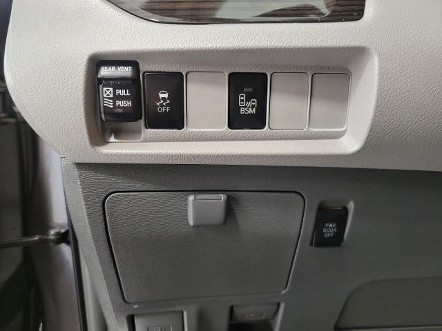 2015 Toyota Sienna 5dr 7-Pass Van XLE AAS FWD