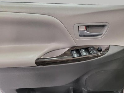 2015 Toyota Sienna 5dr 7-Pass Van XLE AAS FWD