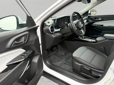 2025 Chevrolet Trax FWD 4dr LT