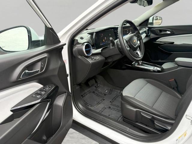 2025 Chevrolet Trax FWD 4dr LT