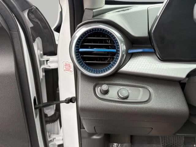 2025 Chevrolet Trax FWD 4dr LT